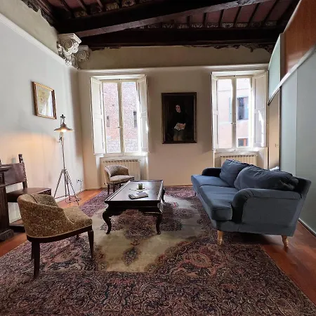 Bandini: Eleganza Nel Cuore Di *