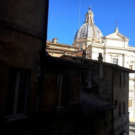 Bandini: Eleganza Nel Cuore Di Siena