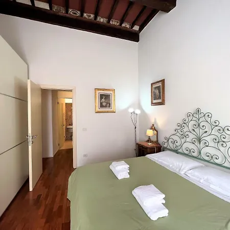 Bandini: Eleganza Nel Cuore Di Apartament