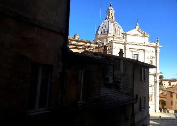 Bandini: Eleganza Nel Cuore Di Siena